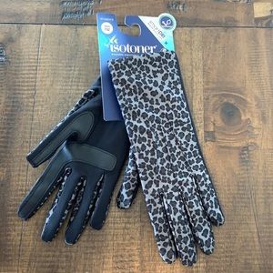 Women's Isotoner Grey Leopard smartDRI smarTOUCH Style 219T1